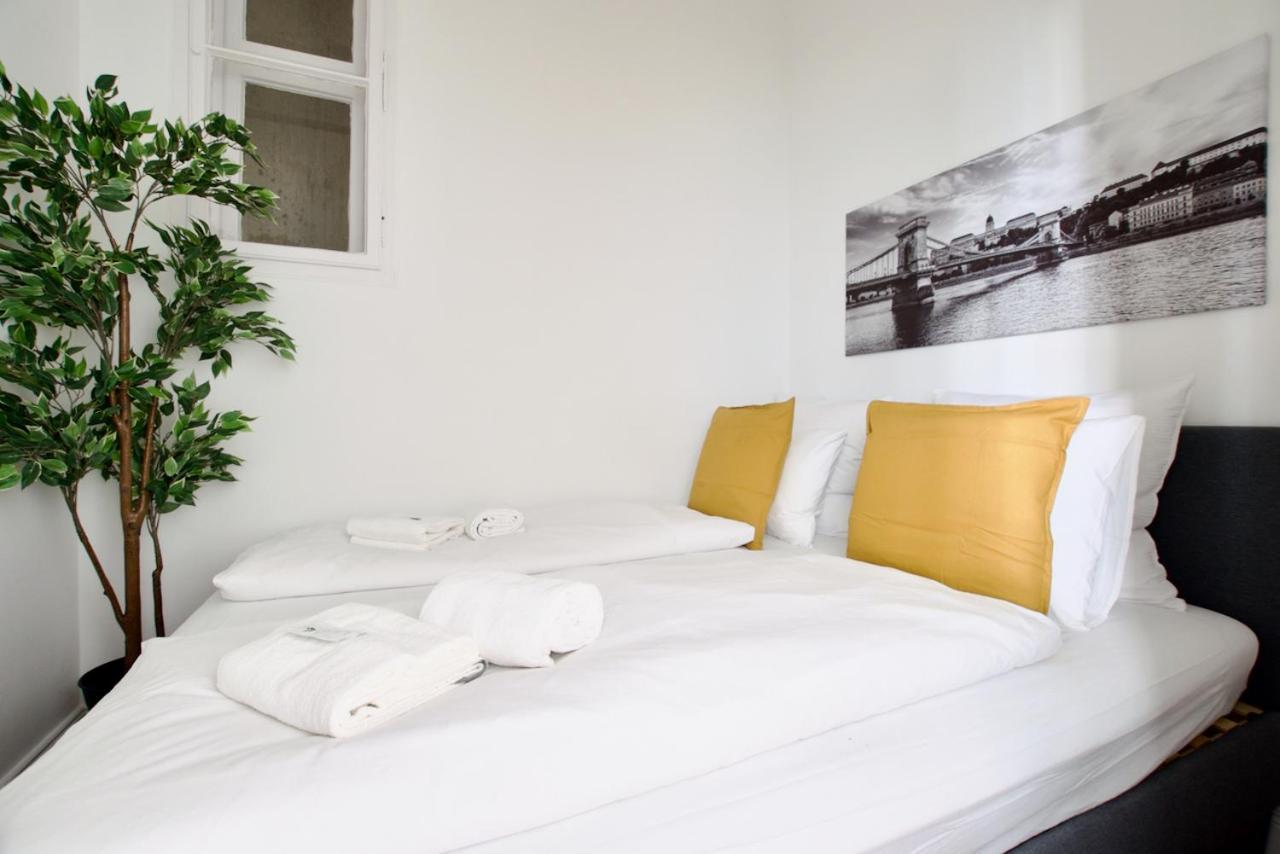 Premium Apartment By Hi5- Brody Street Budapest Exterior foto